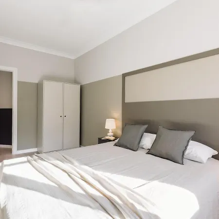 Morell - 3 Bedroom And Office In Eixample Esquerra Barcelona